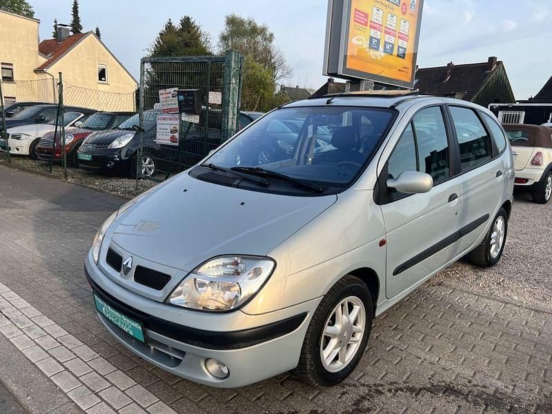 Grau Gebraucht 2001 Renault Scénic Dynamique Van / Kleinbus | 2.800 € (Teuer) - Bild 1/4