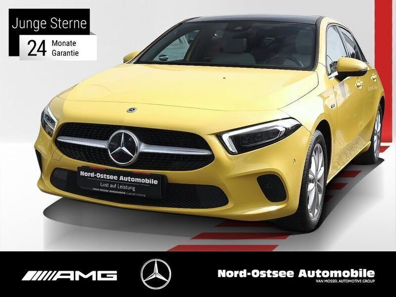 Gelb Gebraucht 2020 Mercedes A250 Style Limousine | 23.390 € (Etwas zu teuer) - Bild 1/4