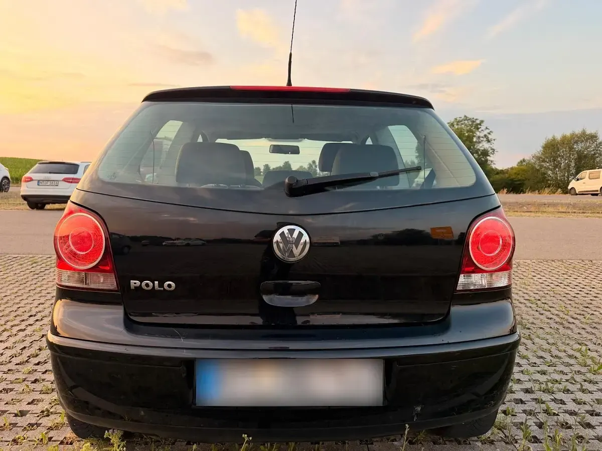 Gebraucht VW Polo 68 PS (50 kW) 2008 Schwarz Kleinwagen