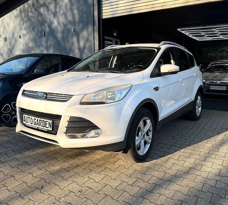 Gebraucht Ford Kuga SYNC Edition 150 PS (110 kW) 2016 Weiß SUV