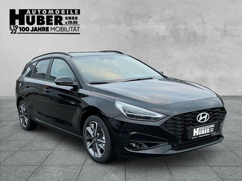 Neu Hyundai i30 Advantage 140 PS (102 kW) 2025 Schwarz Limousine
