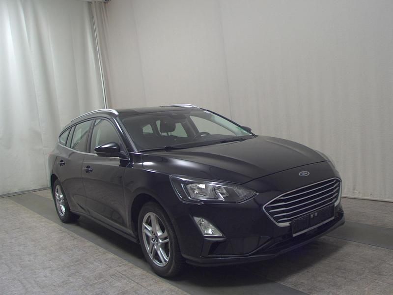 Gebraucht Ford Focus Cool & Connect 125 PS (91 kW) 2020 Schwarz Limousine