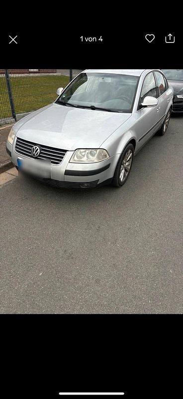 Silber Gebraucht 2005 VW Passat Limousine | 1.450 € (Superpreis) - Bild 1/3
