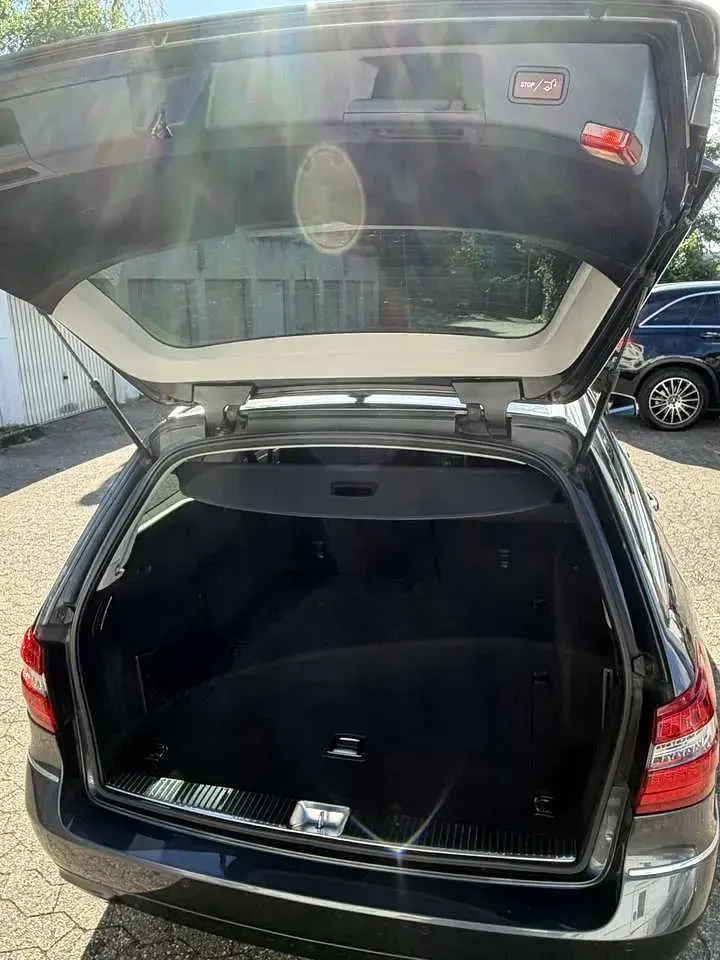 Gebraucht Mercedes E250 Avantgarde 204 PS (150 kW) 2013 Grau Kombi