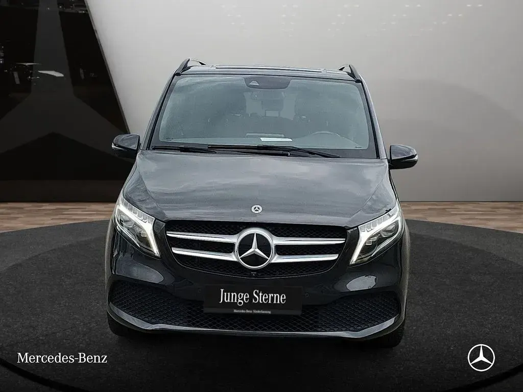 Gebraucht Mercedes V250 Avantgarde Edition 190 PS (139 kW) 2021 Grau Van / Kleinbus