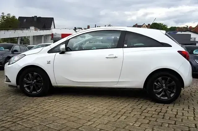 Gebraucht Opel Corsa 101 PS (74 kW) 2019 Weiß Kleinwagen