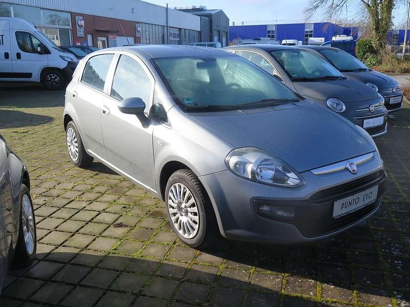 Gebraucht Fiat Punto Evo 69 PS (50 kW) 2012 Silber Kleinwagen