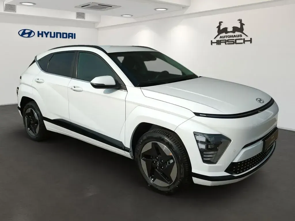 Gebraucht Hyundai Kona Trend 160 kW (218 PS) 2024 Weiß SUV