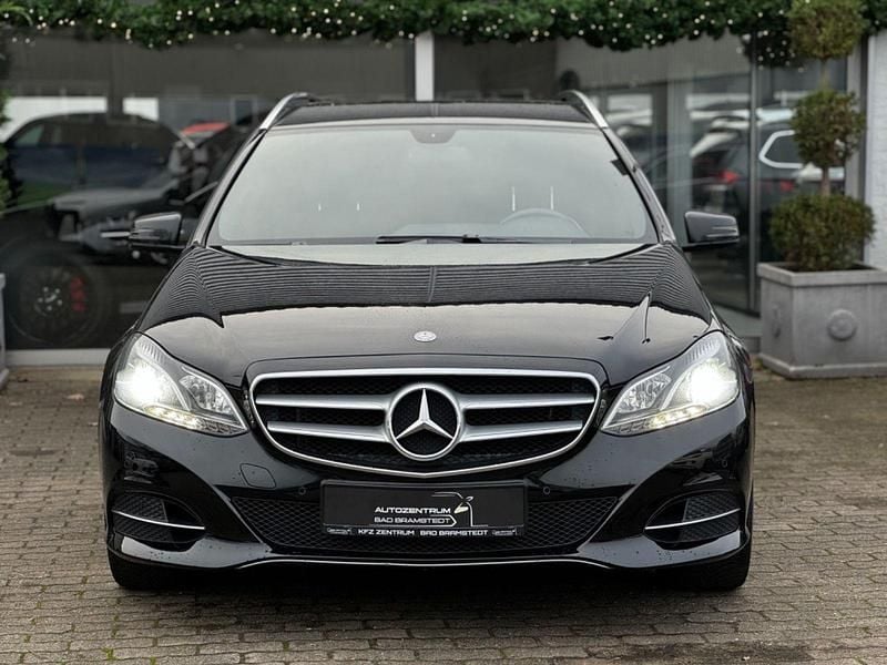 Gebraucht Mercedes E200 136 PS (100 kW) 2014 Schwarz Kombi