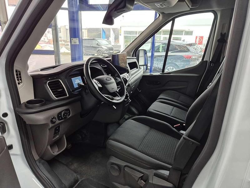 Gebraucht Ford Transit Trend 131 PS (96 kW) 2024 Frost weiß Van / Kleinbus