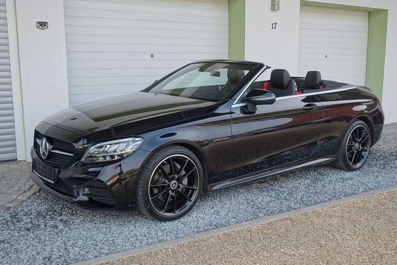 Schwarz Gebraucht 2022 Mercedes C200 AMG Cabrio | 36.999 € (Guter Preis) - Bild 1/4