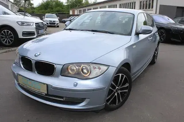 Gebraucht BMW 118 Advantage 143 PS (105 kW) 2011 Bluewater metallic Kleinwagen