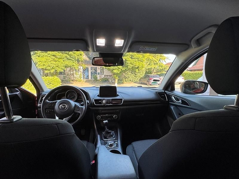 Gebraucht Mazda 3 120 PS (88 kW) 2013 Rot Limousine