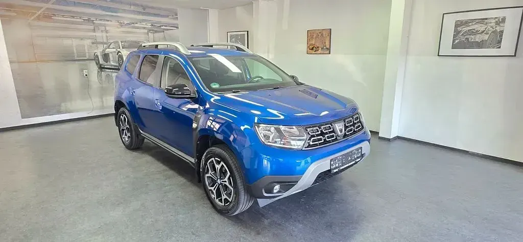 Gebraucht Dacia Duster Celebration 101 PS (74 kW) 2020 Blau SUV