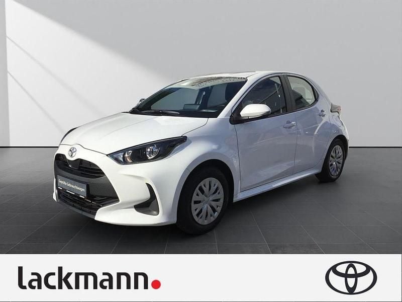Gebraucht Toyota Yaris Comfort 72 PS (52 kW) 2023 Weiß Kleinwagen