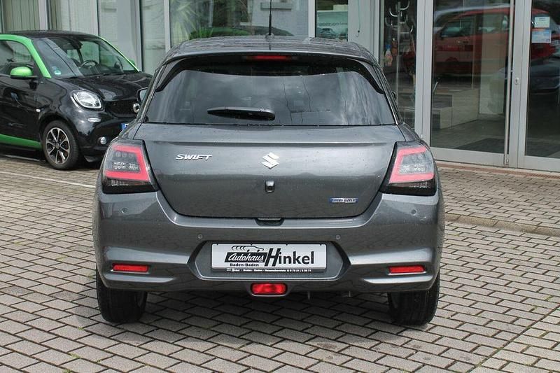 Neu Suzuki Swift Comfort 83 PS (61 kW) 2025 Schwarz Limousine