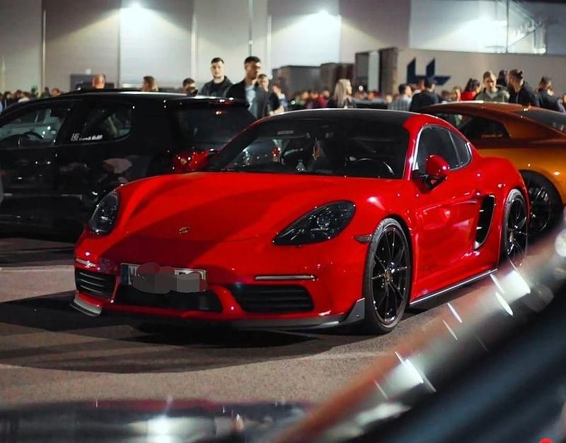 Gebraucht Porsche 718 Cayman 299 PS (219 kW) 2016 Rot Coupé