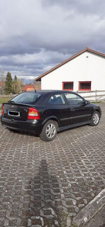 Gebraucht Opel Astra Comfort 84 PS (61 kW) 2001 Schwarz Limousine