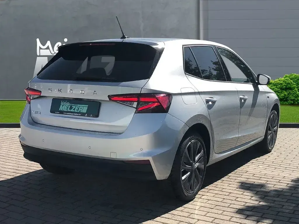 Neu Skoda Fabia Tour 116 PS (85 kW) 2025 Brilliantsilber Kleinwagen