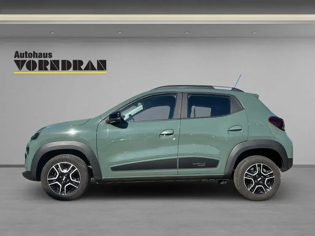 Second-hand Dacia Spring Expression 33 kW (45 CP) 2022 Verde Hatchback
