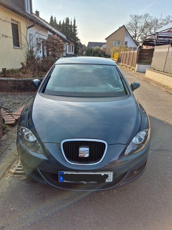 Gebraucht Seat Leon Reference 102 PS (75 kW) 2009 Grau Kleinwagen