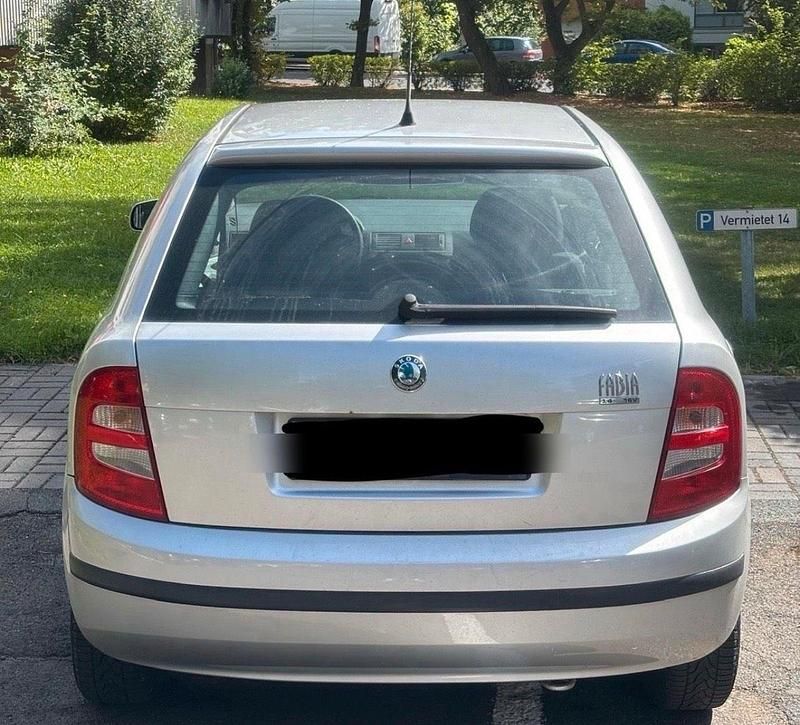Gebraucht Skoda Fabia 75 PS (55 kW) 2003 Silber Limousine