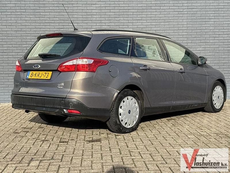 Gebraucht Ford Focus Trend 105 PS (77 kW) 2013 Braun Kombi