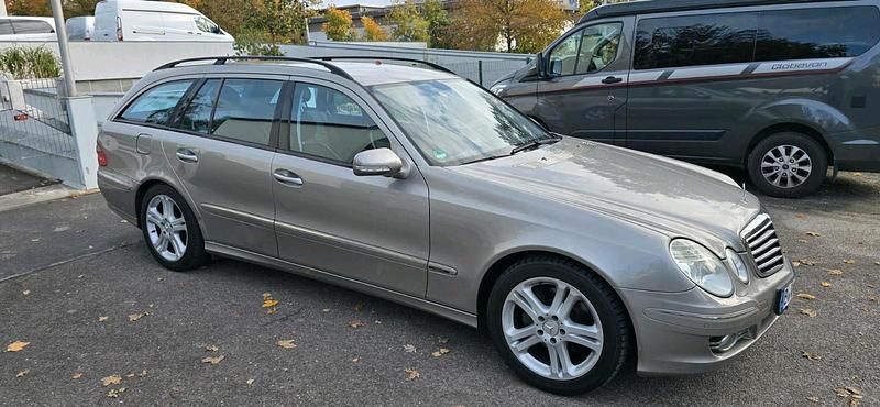 Silber Gebraucht 2007 Mercedes E320 Kombi | 5.350 € (Fairer Preis) - Bild 1/4