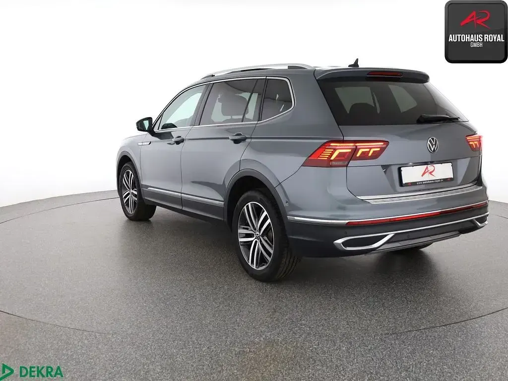 Gebraucht VW Tiguan Allspace Elegance 200 PS (147 kW) 2022 Platinum grey SUV