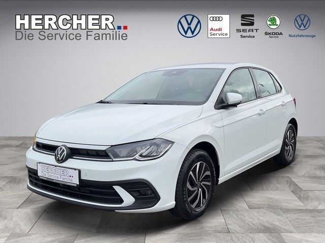 Weiß Gebraucht 2023 VW Polo Life Limousine | 19.980 € (Fairer Preis) - Bild 1/4