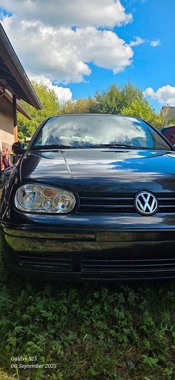Schwarz Gebraucht 2000 VW Golf Cabriolet Highline Cabrio | 2.330 € (Superpreis) - Bild 1/4
