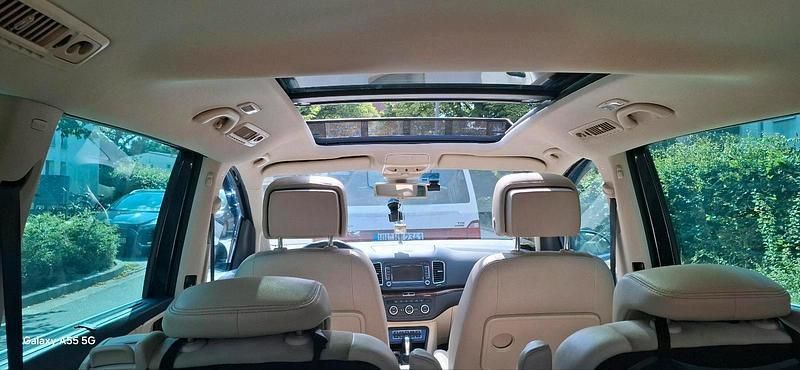 Schwarz Gebraucht 2012 VW Sharan Van / Kleinbus | 16.000 € (Teuer) - Bild 1/4