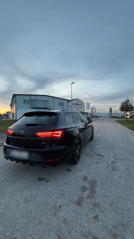 Gebraucht Seat Leon ST 4Drive 300 PS (220 kW) 2019 Schwarz Kombi