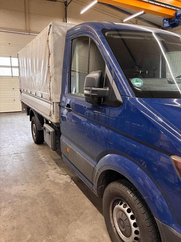 Gebraucht VW Crafter 140 PS (102 kW) 2019 Blau Van