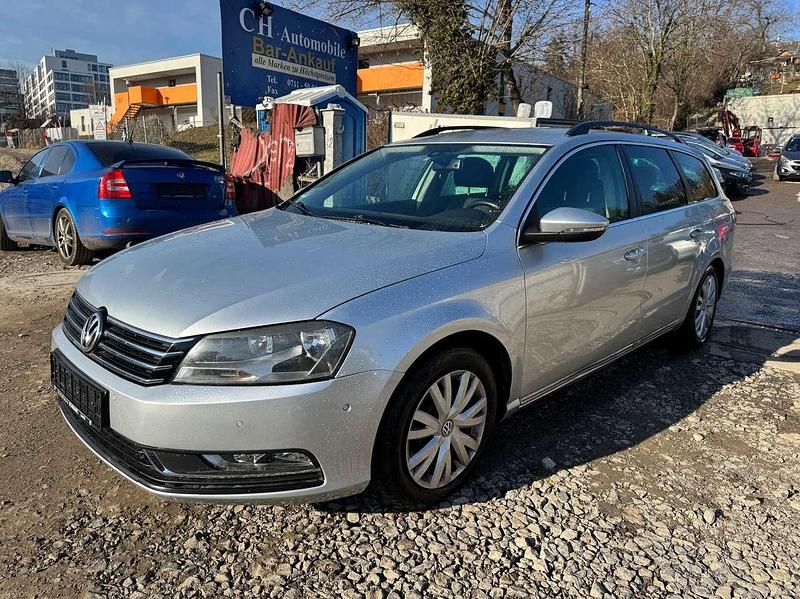Gebraucht VW Passat Comfortline 140 PS (102 kW) 2011 Reflexsilber metallic Kombi