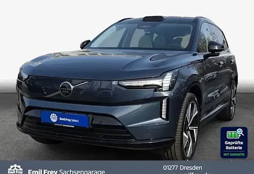 Używany Volvo EX30 Plus 200 kW (272 KM) 2025 Niebieski SUV