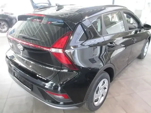 Neu Hyundai Bayon Select 101 PS (74 kW) 2025 Schwarz SUV