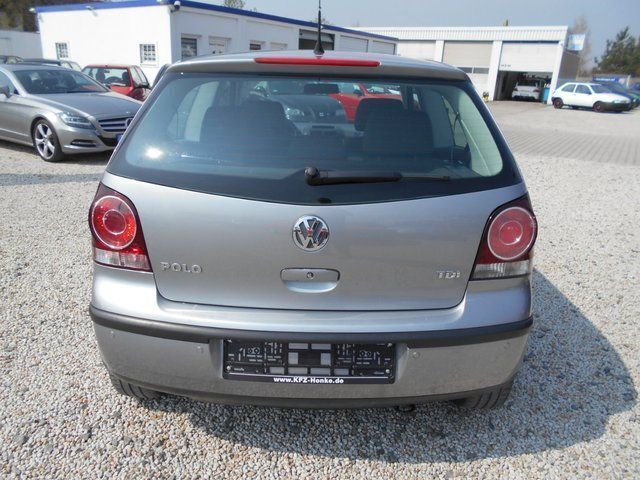 Gebraucht VW Polo 69 PS (50 kW) 2007 Grau metallic Limousine