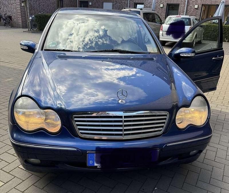Gebraucht 2001 Mercedes C180 Classic Limousine | 1.700 € (Guter Preis) - Bild 1/4