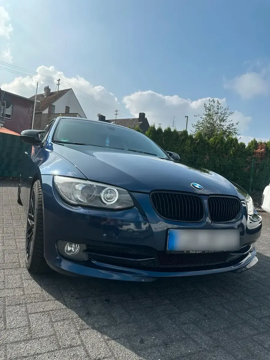 Gebraucht BMW 318 143 PS (105 kW) 2012 Blau Coupé