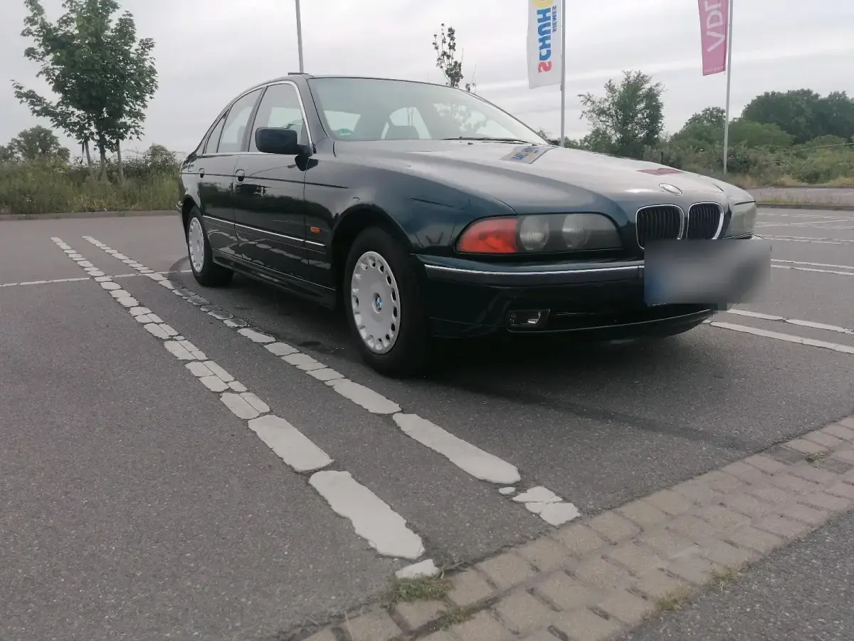 Gebraucht BMW 528 193 PS (141 kW) 1996 Grün Limousine
