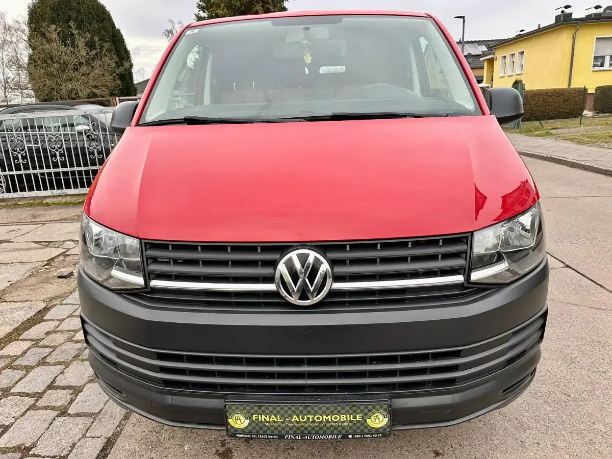 Gebraucht VW Transporter 102 PS (75 kW) 2018 Rot Van