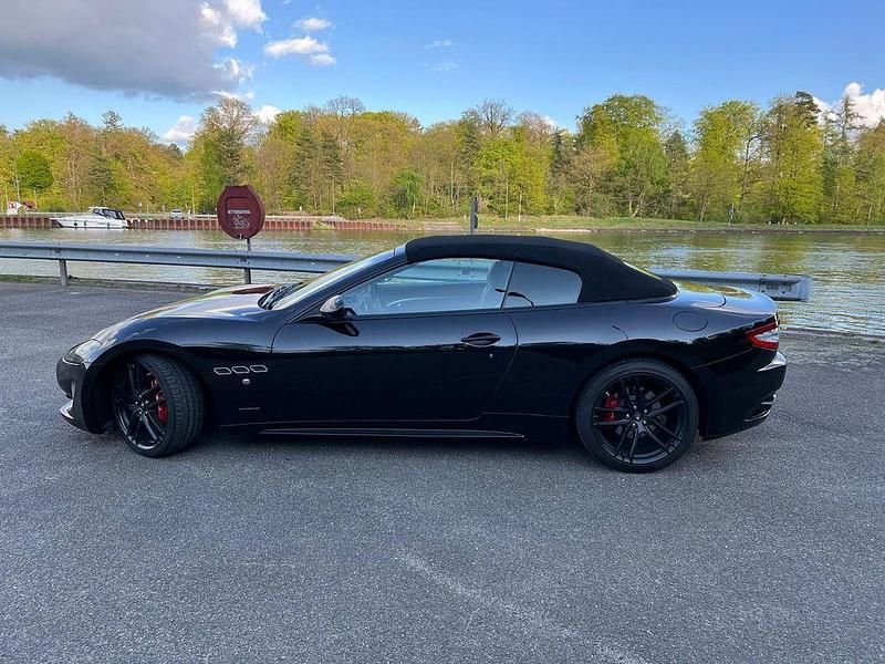 Gebraucht Maserati GranCabrio 460 PS (338 kW) 2016 Schwarz Cabrio