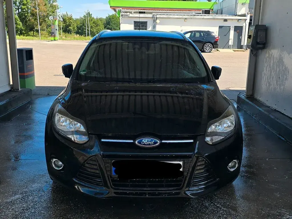 Gebraucht Ford Focus Titanium X 125 PS (91 kW) 2024 Schwarz Limousine