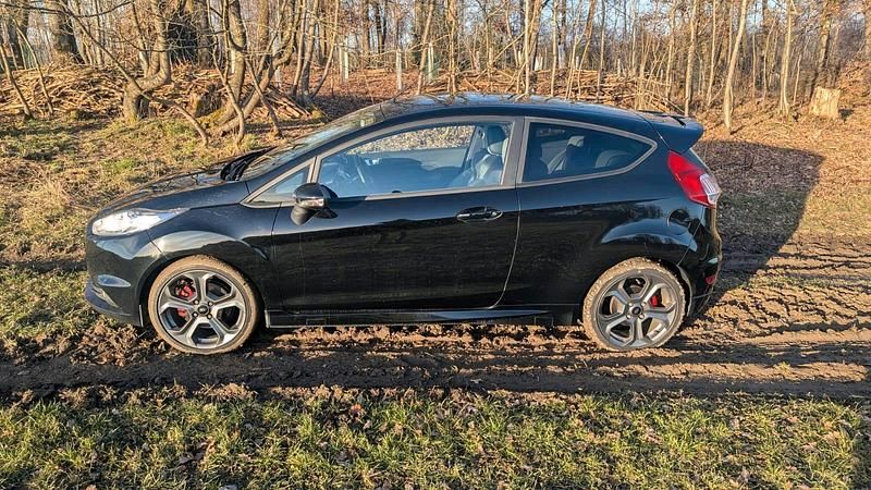 Gebraucht Ford Fiesta ST 182 PS (133 kW) 2017 Schwarz Coupé