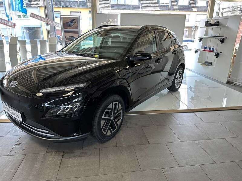Phantom black Gebraucht 2023 Hyundai Kona Advantage SUV | 22.490 € (Guter Preis) - Bild 1/4