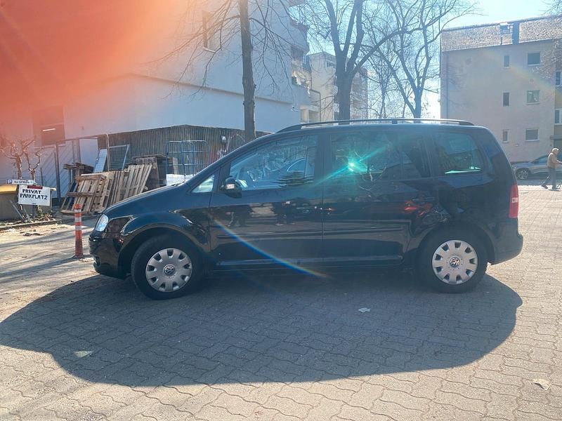 Gebraucht VW Touran 85 PS (62 kW) 2004 Schwarz Van / Kleinbus