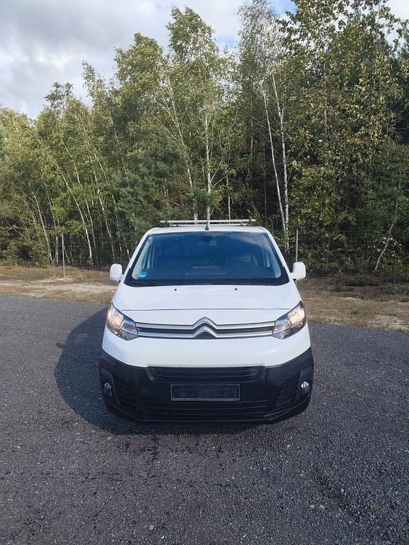 Gebraucht Citroën Jumpy 122 PS (89 kW) 2017 Weiß Van / Kleinbus