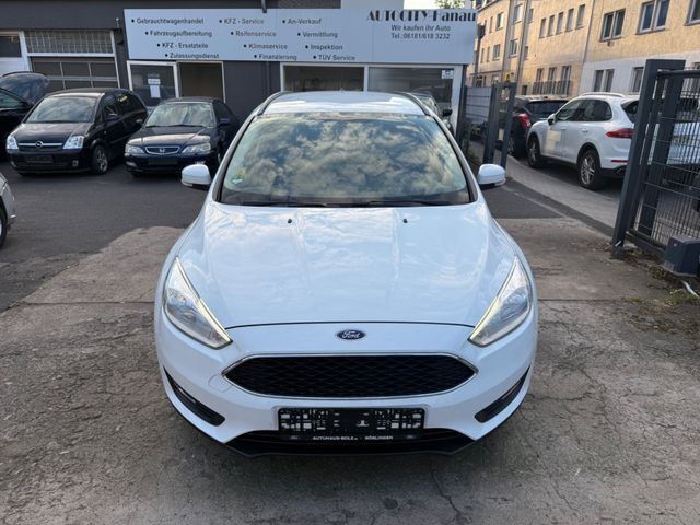 Weiß Gebraucht 2018 Ford Focus Business Edition Kombi | 8.590 € (Superpreis) - Bild 1/4