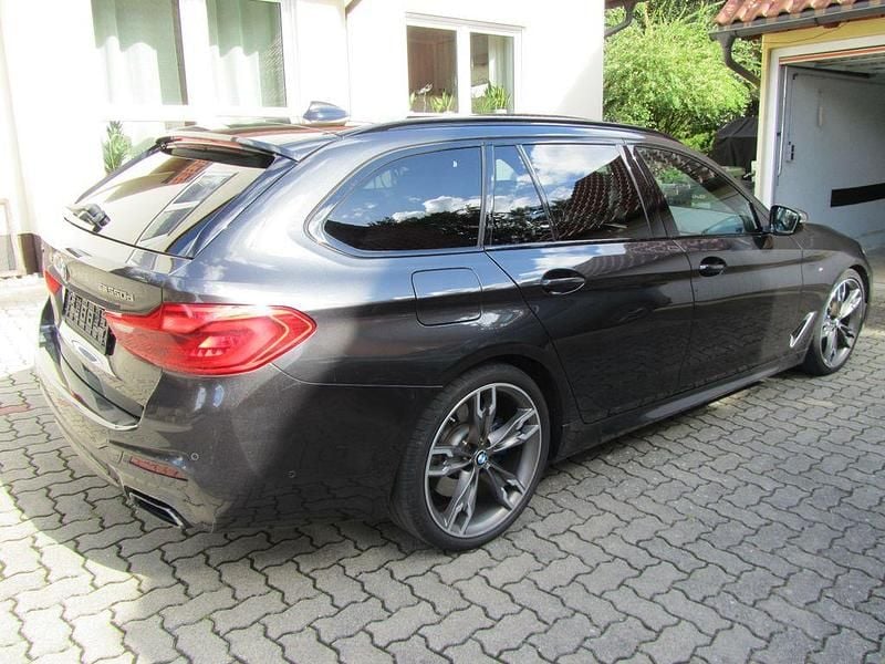 Gebraucht BMW M550 Shadowline 400 PS (294 kW) 2020 Schwarz Limousine